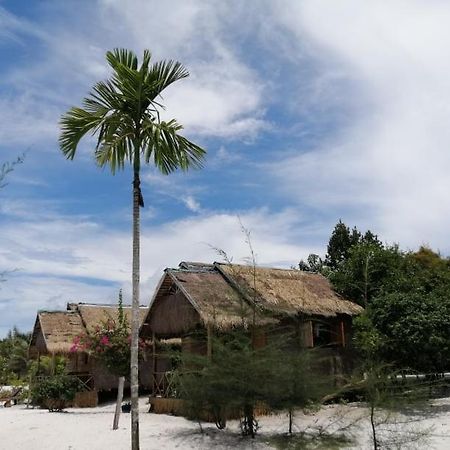 Green Blue Beach Hostel Koh Rong Sanloem Exteriör bild