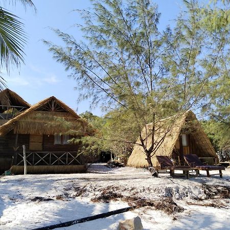 Green Blue Beach Hostel Koh Rong Sanloem Exteriör bild