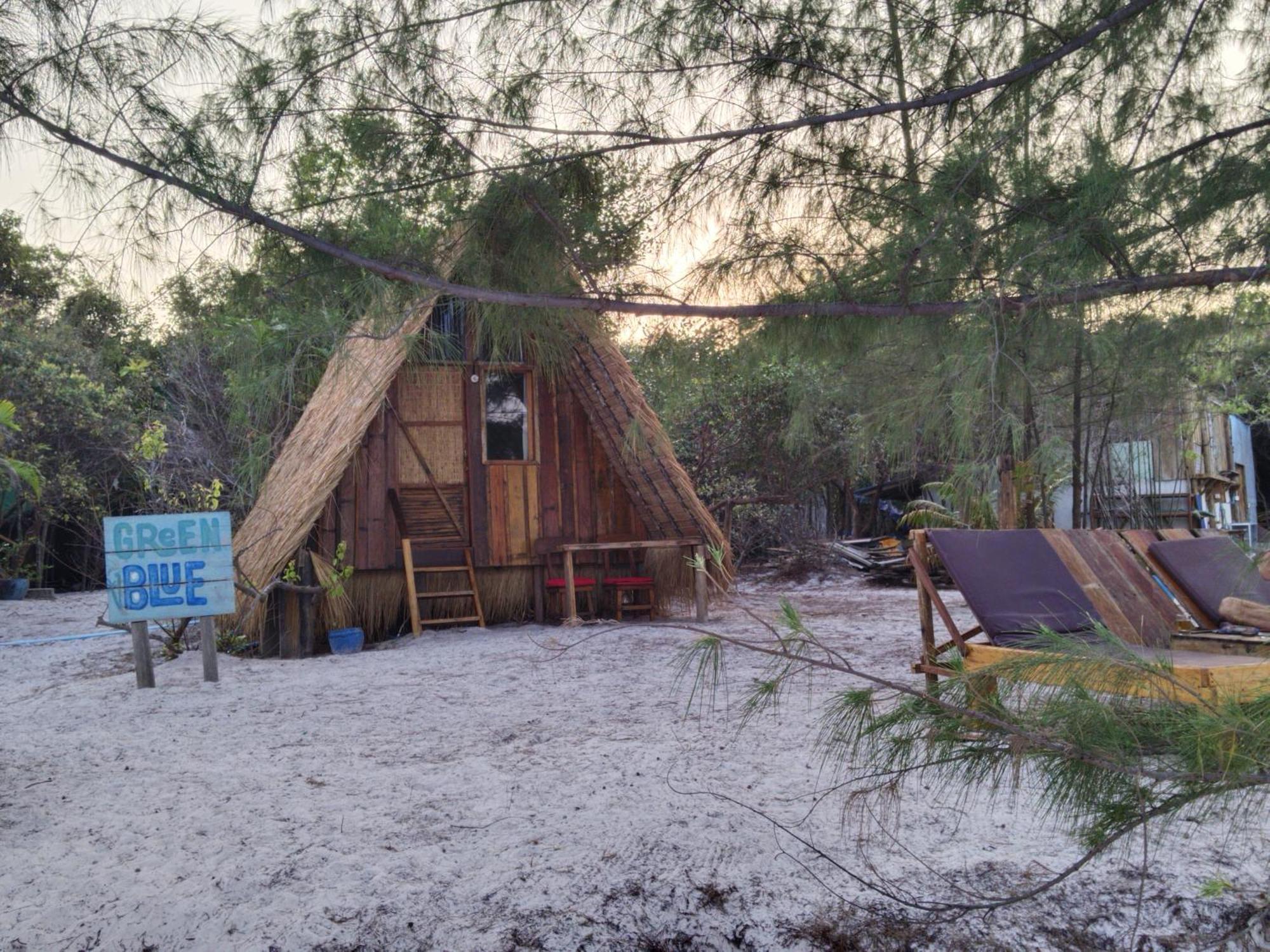 Green Blue Beach Hostel Koh Rong Sanloem Exteriör bild