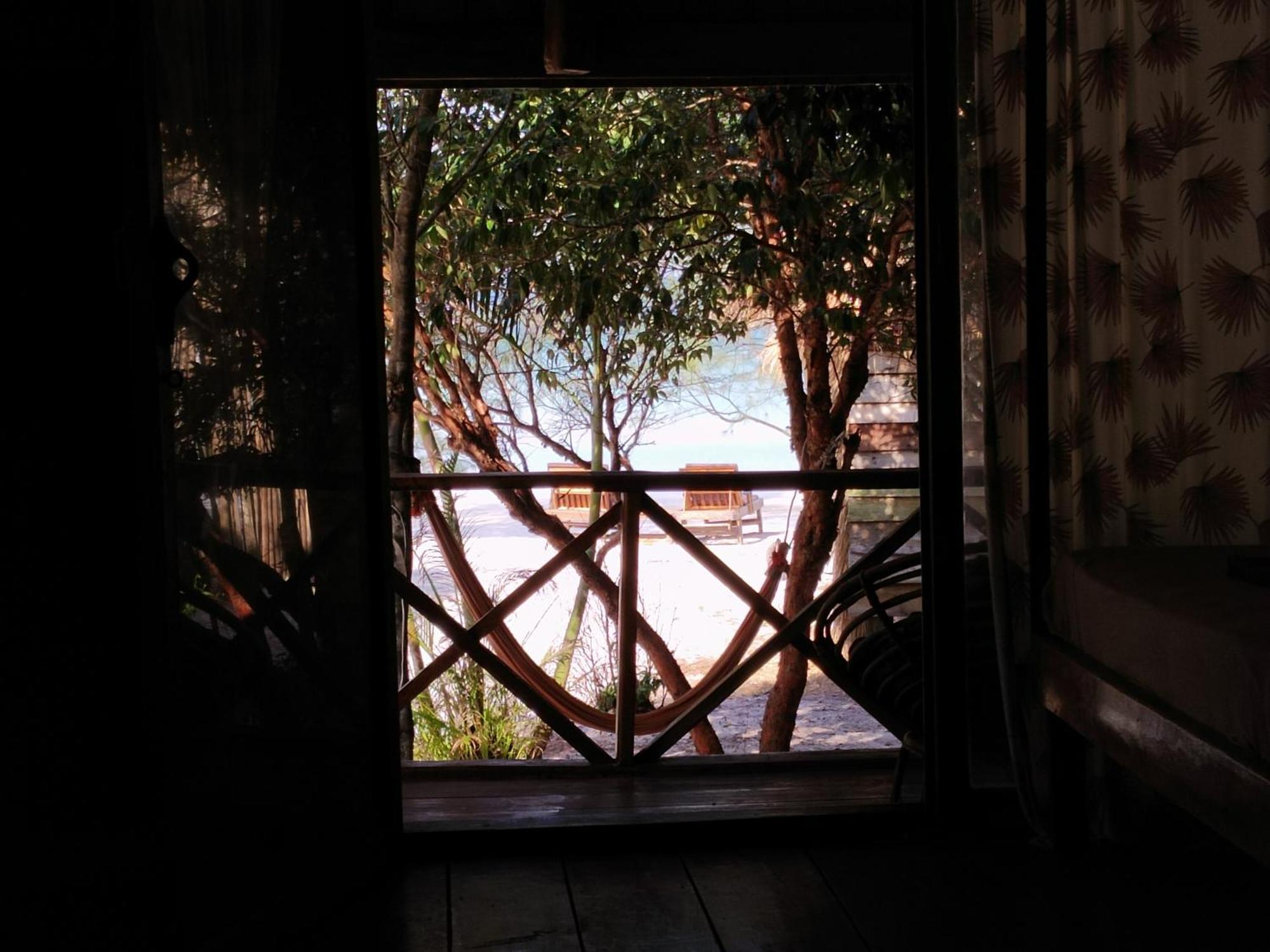 Green Blue Beach Hostel Koh Rong Sanloem Exteriör bild
