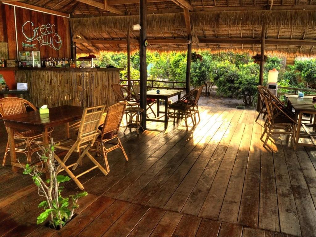 Green Blue Beach Hostel Koh Rong Sanloem Exteriör bild