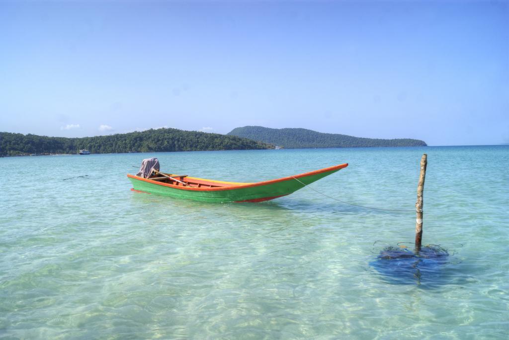 Green Blue Beach Hostel Koh Rong Sanloem Exteriör bild