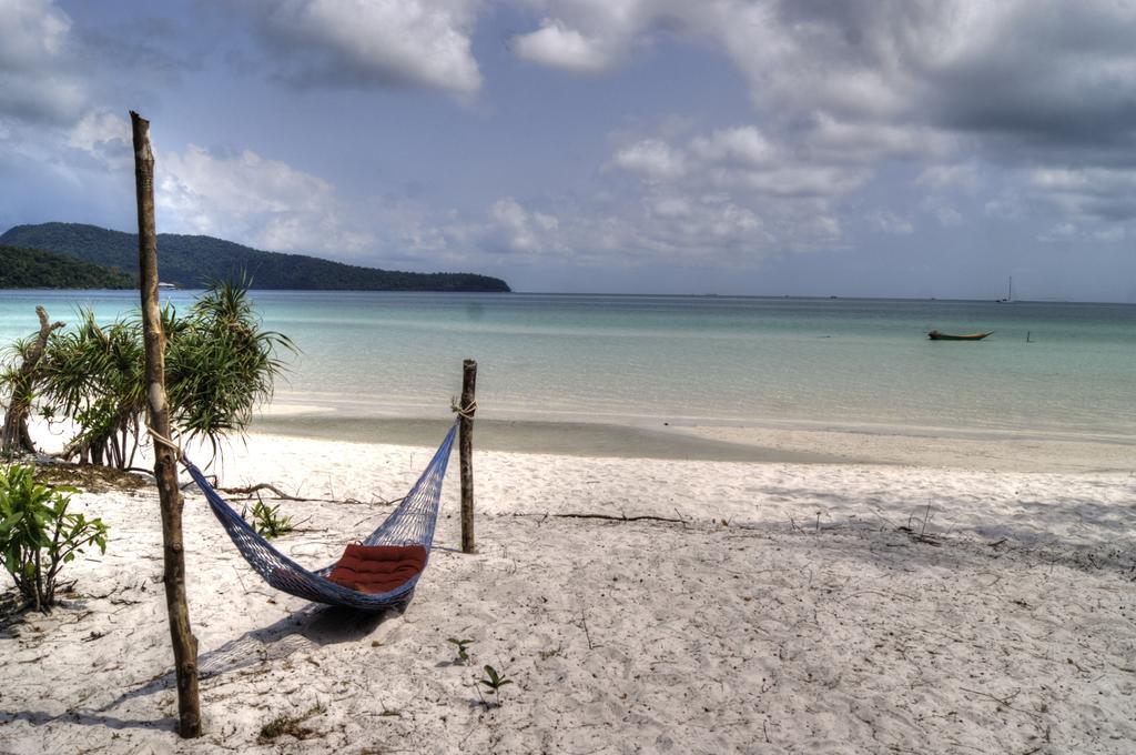 Green Blue Beach Hostel Koh Rong Sanloem Exteriör bild